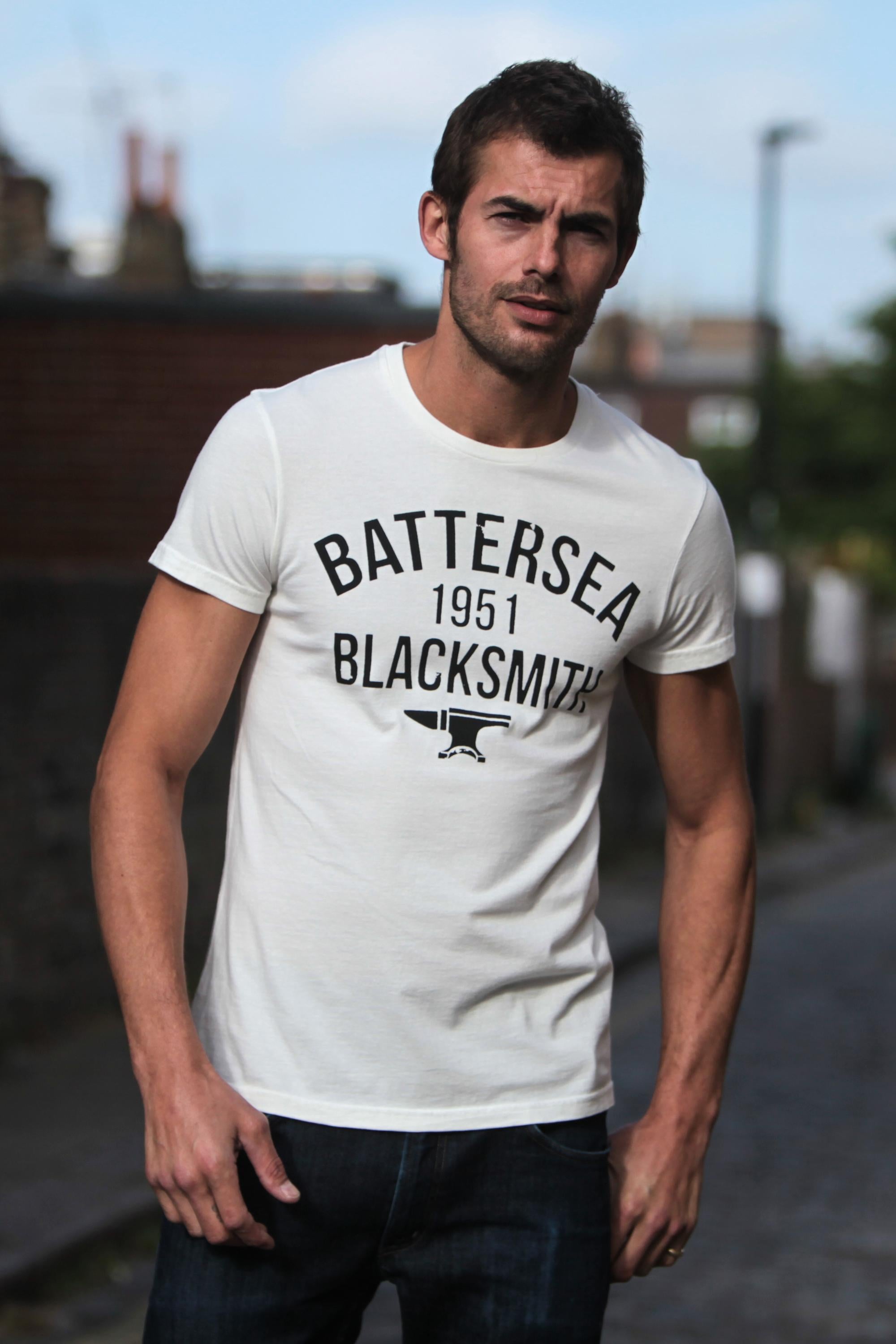BROUGHTON BATTERSEA BLACKSMITH 1951 T-SHIRT - VINTAGE WHITE
